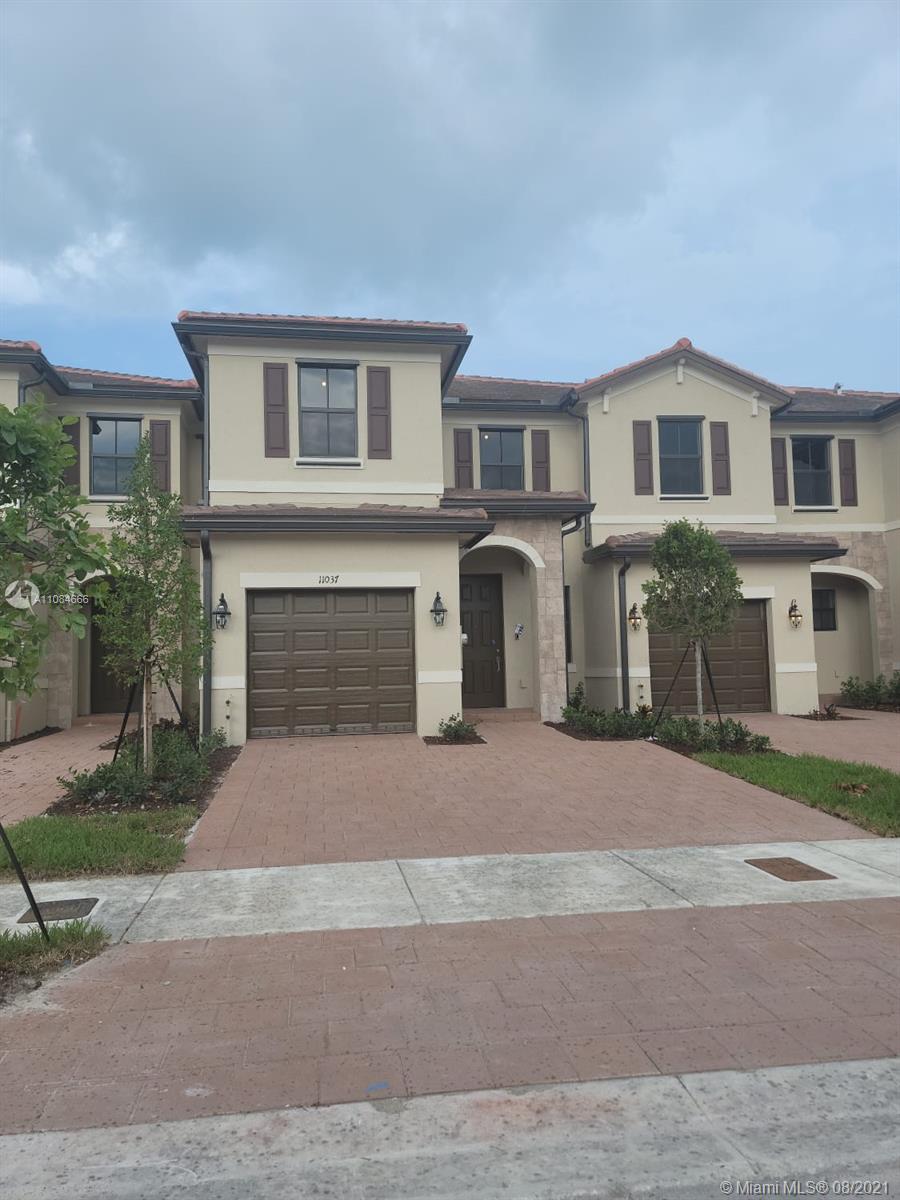 AQUABELLA NORTH REPLAT - Residential Lease