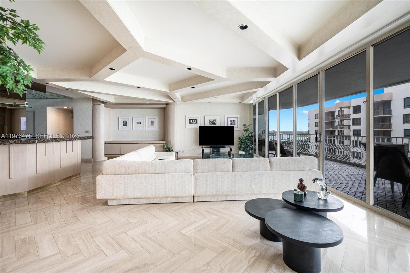 10155 Collins Ave 1704