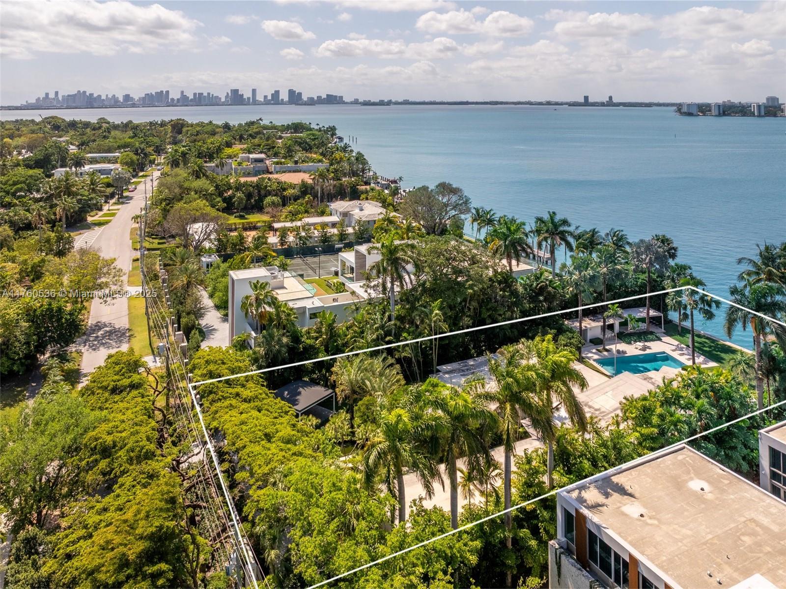 LA GORCE GOLF SUB - Residential