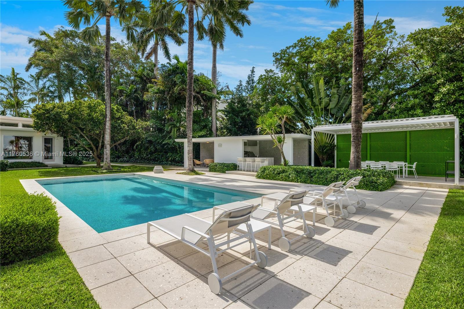 LA GORCE GOLF SUB - Residential