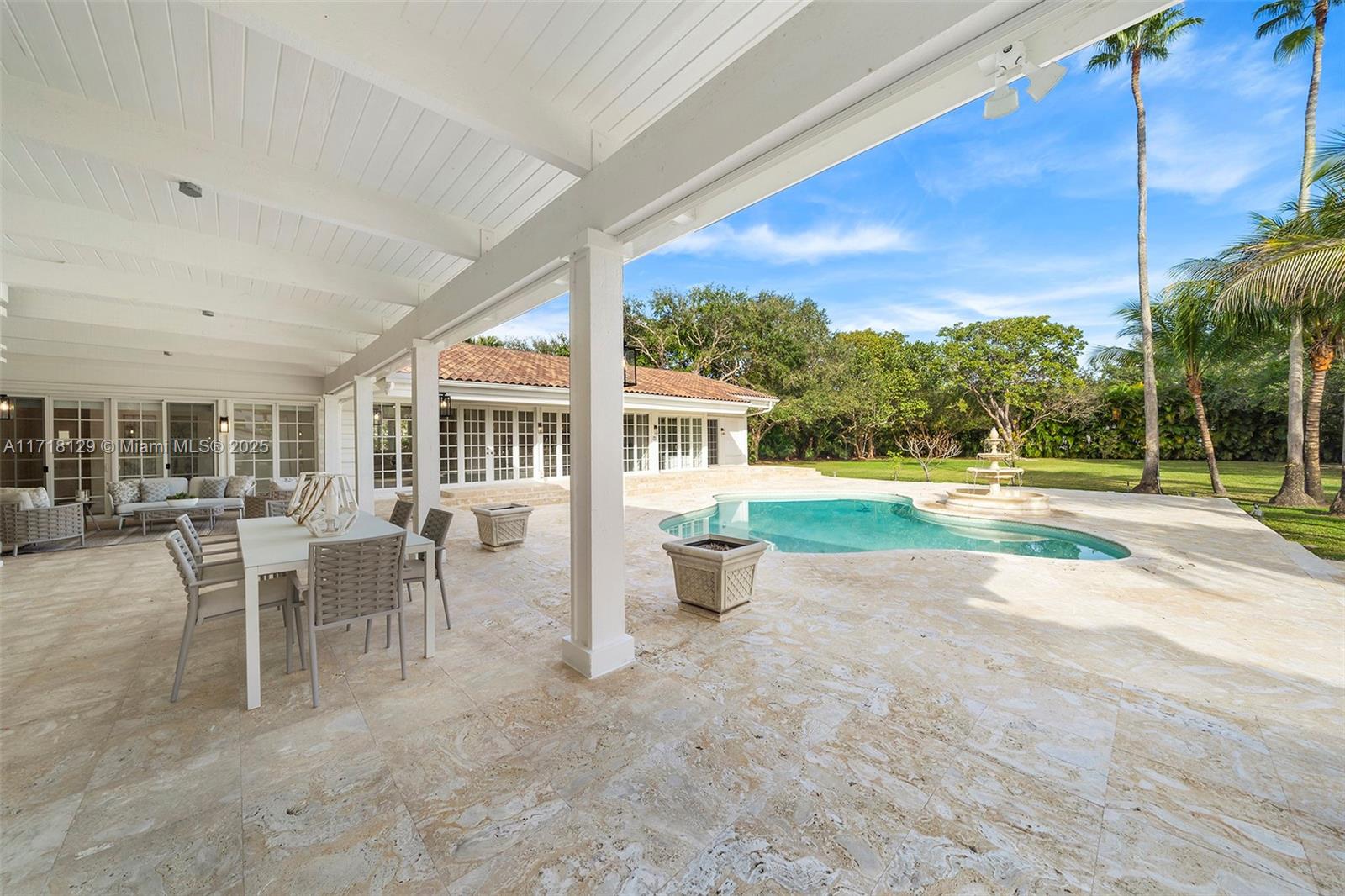 SANSTROM ESTATES - Residential