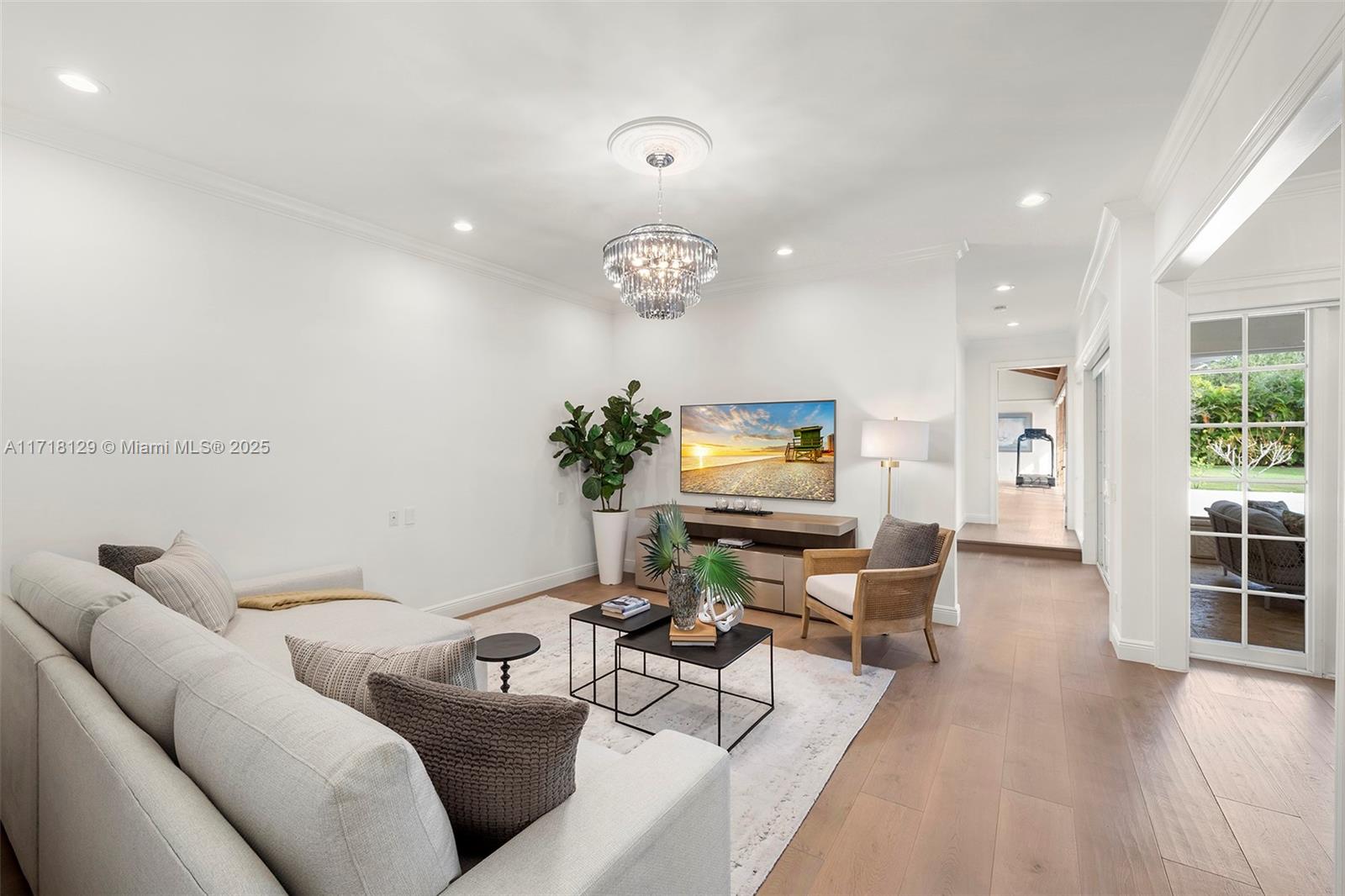 SANSTROM ESTATES - Residential