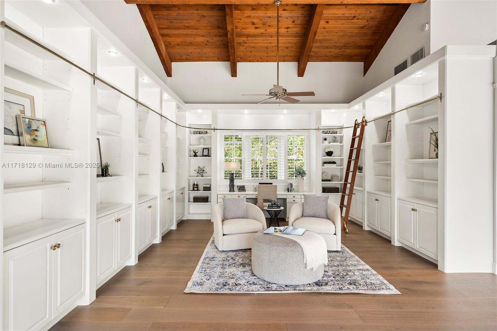 SANSTROM ESTATES - Residential