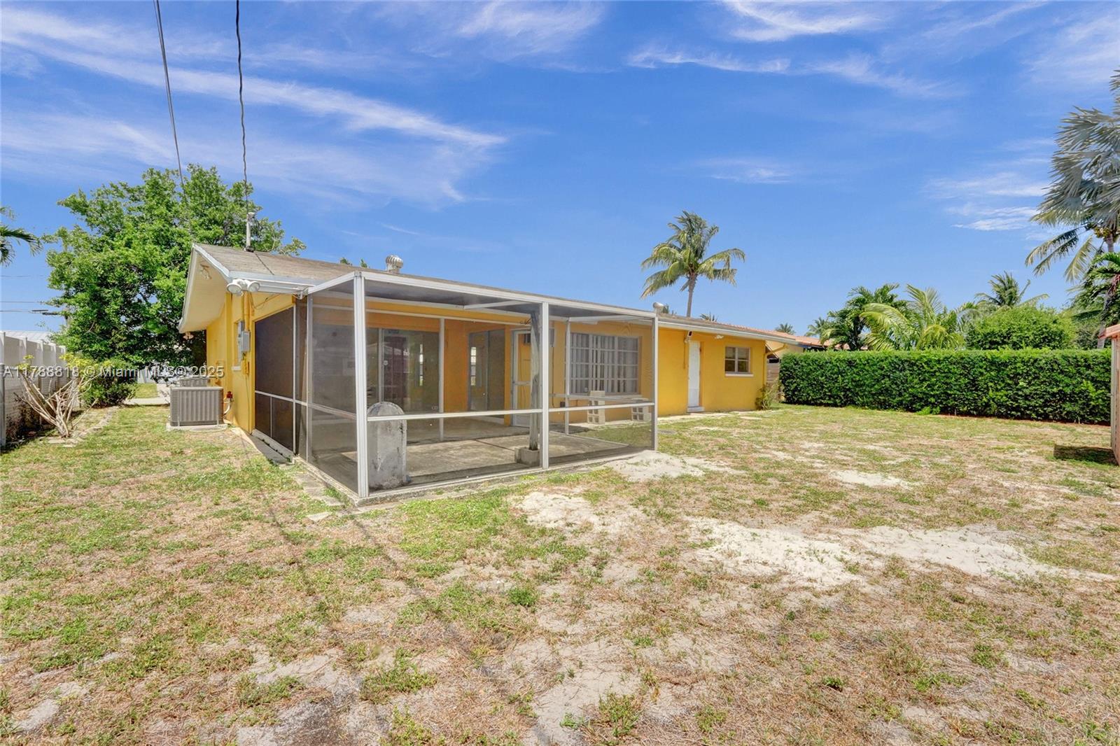 BOCA RATON SQUARE UNIT 6 - Residential