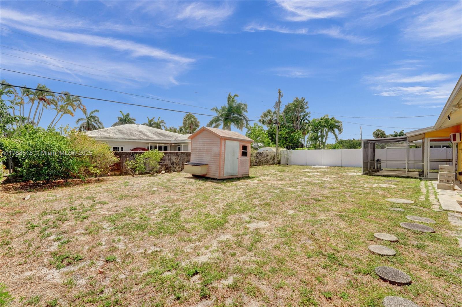 BOCA RATON SQUARE UNIT 6 - Residential