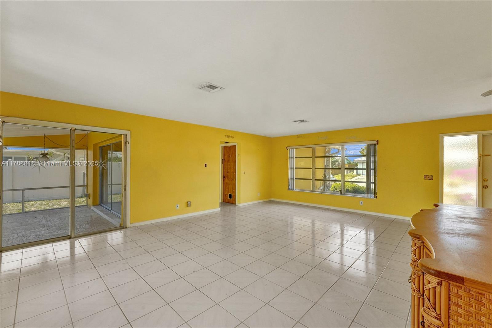 BOCA RATON SQUARE UNIT 6 - Residential