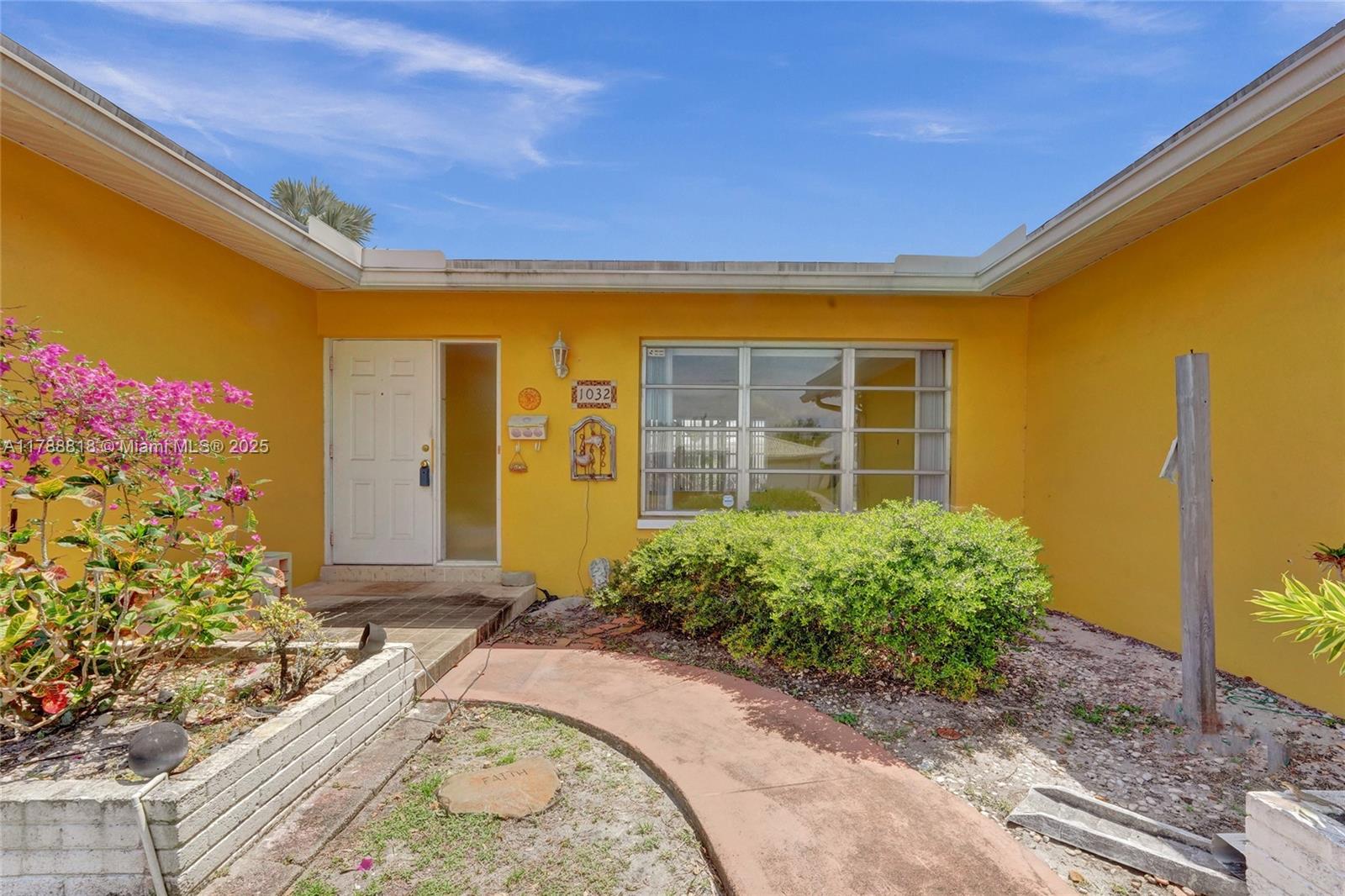 BOCA RATON SQUARE UNIT 6 - Residential