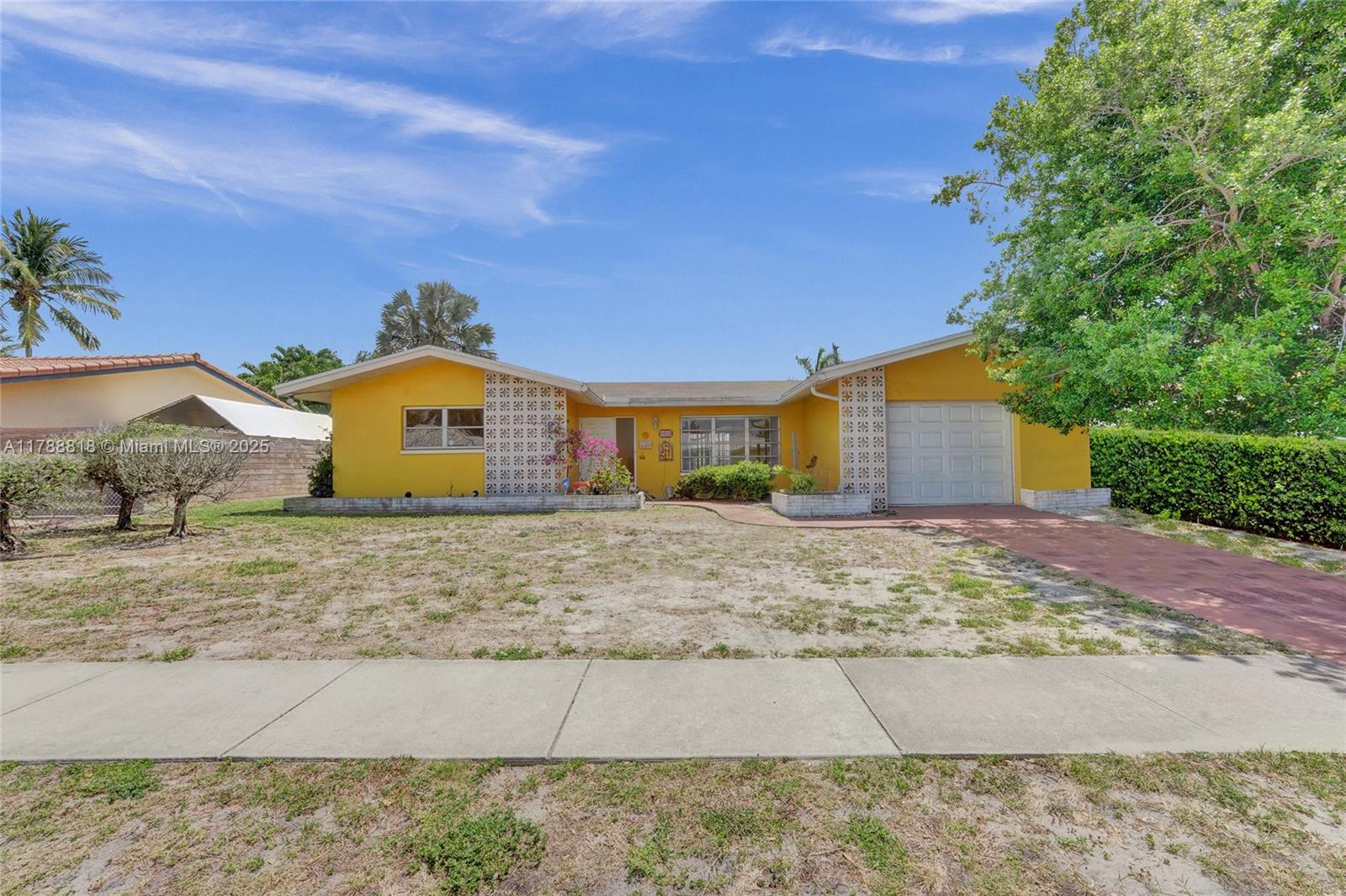 BOCA RATON SQUARE UNIT 6 - Residential