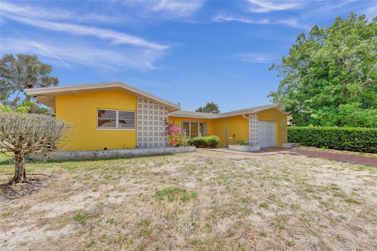 BOCA RATON SQUARE UNIT 6 - Residential