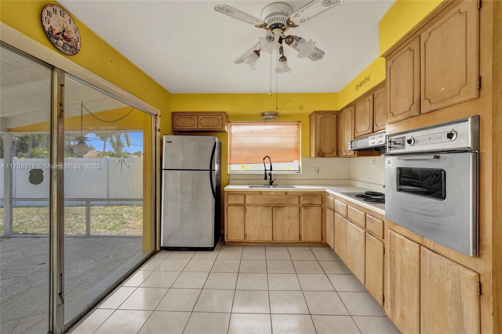BOCA RATON SQUARE UNIT 6 - Residential