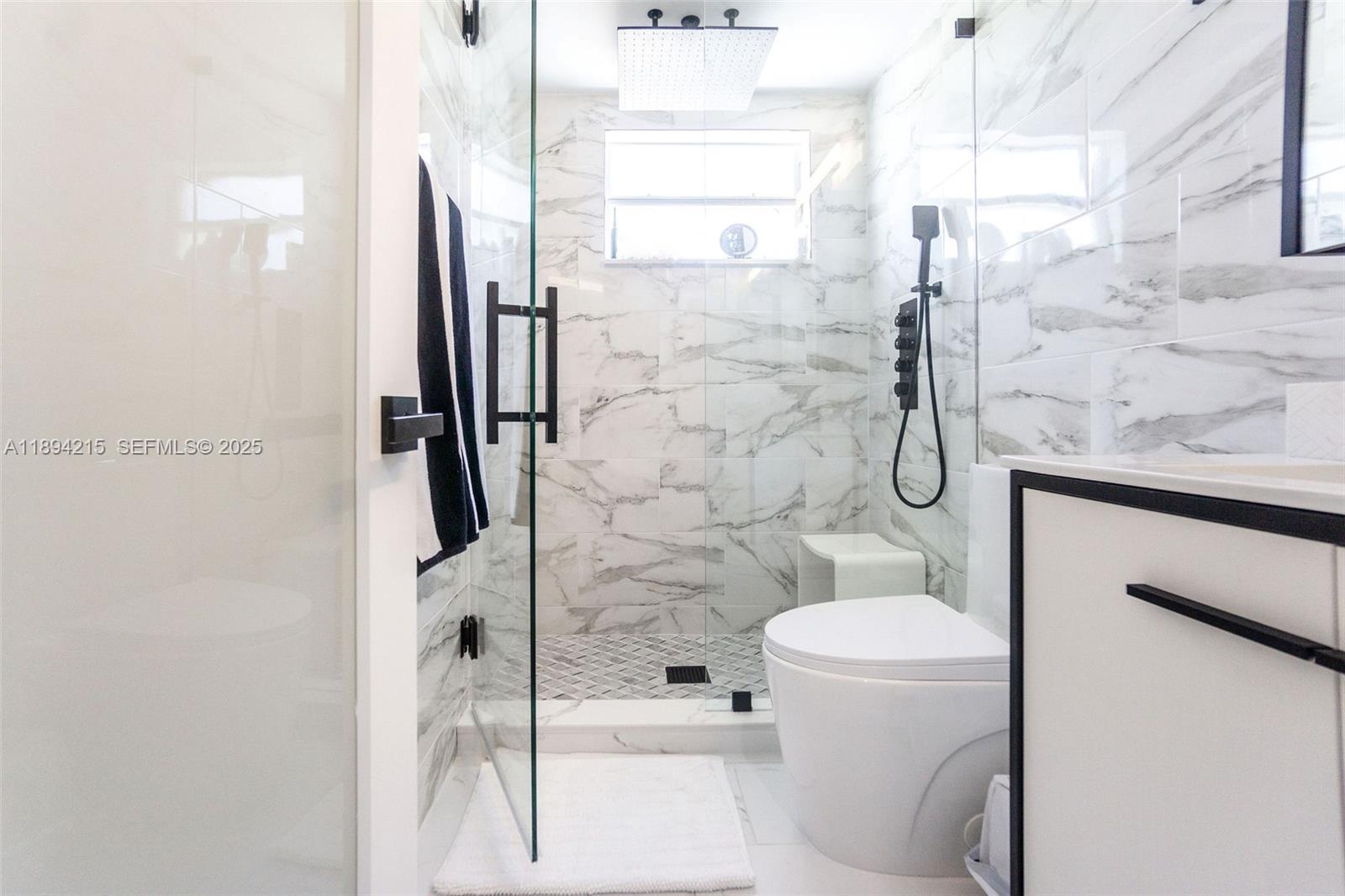 MIAMI BEACH NAUTILUS - Residential Income