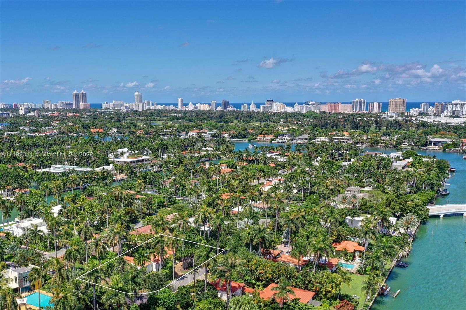 SUNSET ISLANDS-ISLAND NO - Residential