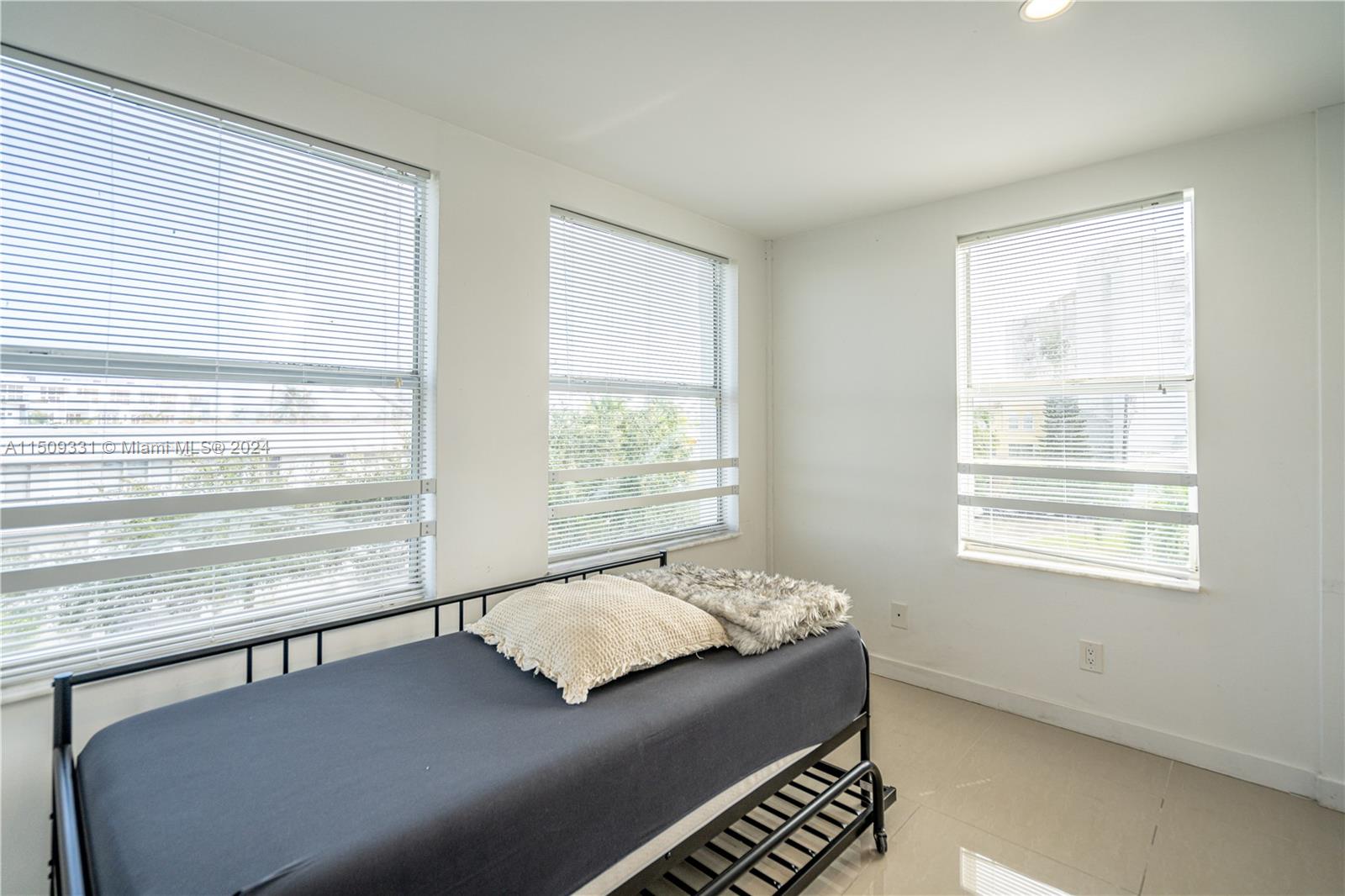 OCEANSIDE SEC ISLE OF NOR - Residential Lease