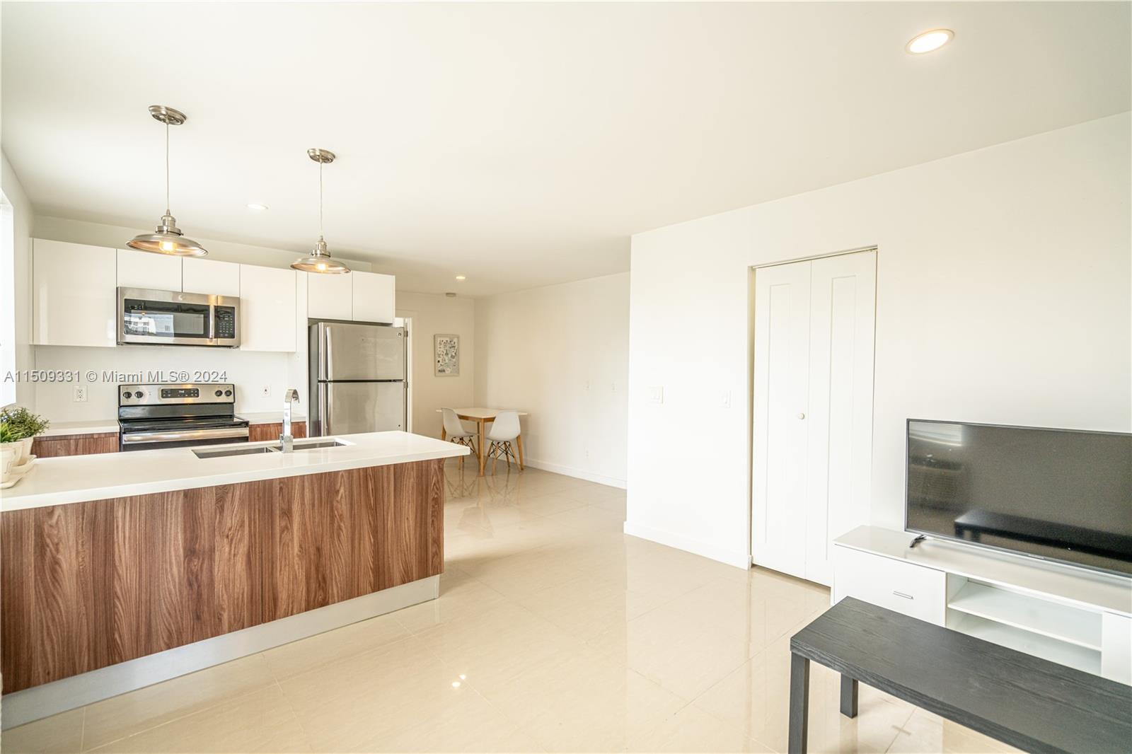 OCEANSIDE SEC ISLE OF NOR - Residential Lease