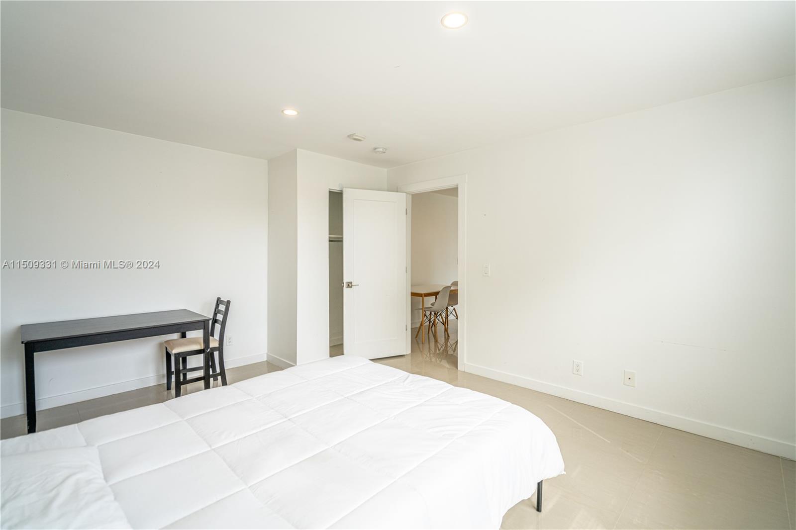 OCEANSIDE SEC ISLE OF NOR - Residential Lease