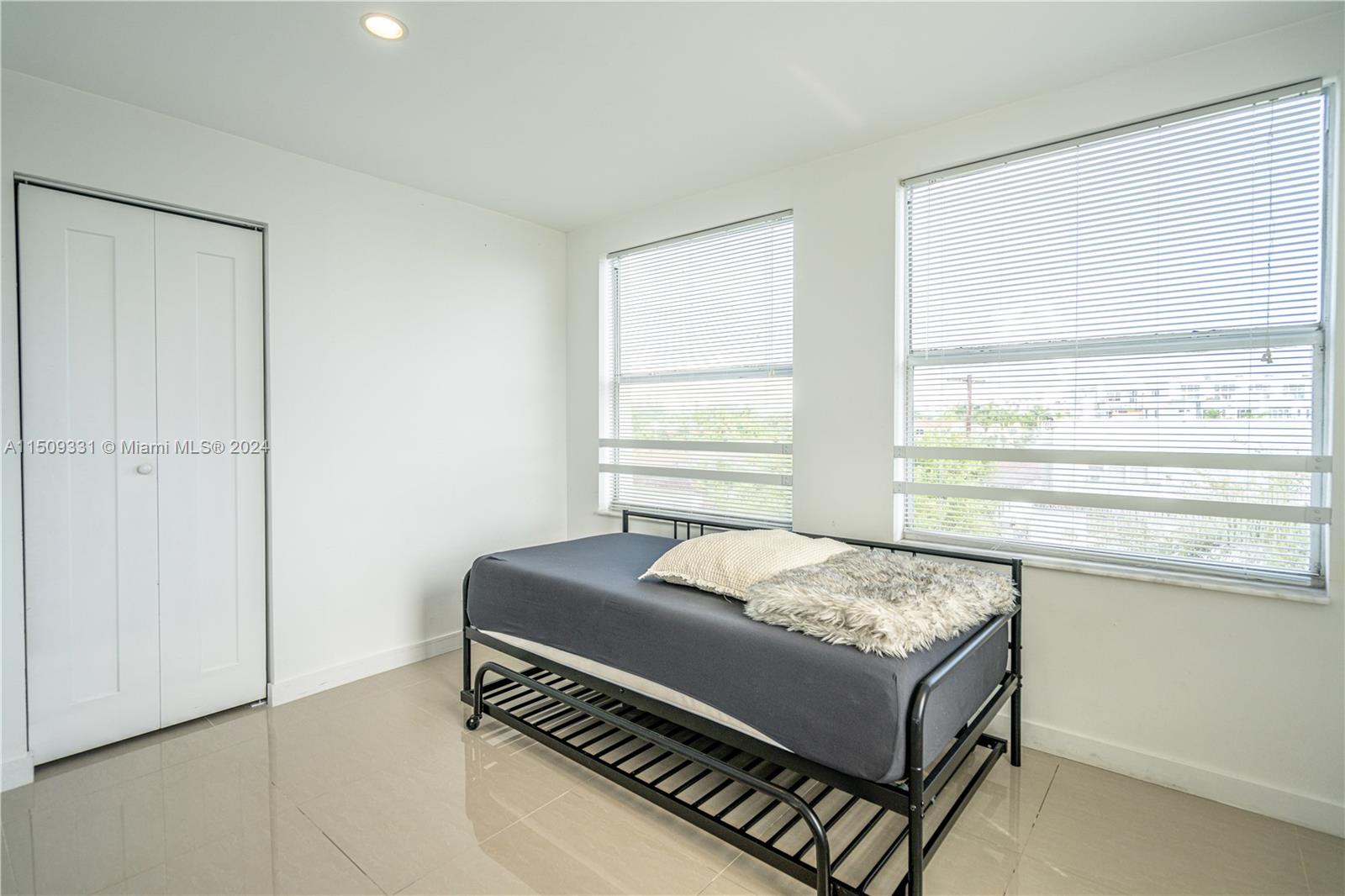 OCEANSIDE SEC ISLE OF NOR - Residential Lease