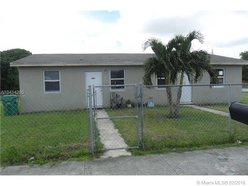 updated 2 bedrooms, 1 Bathroom, Spacious living area and kitchen, tiled floors. Large yard, lawn care included. Clean, move in ready. Easy showing on SUPRA.