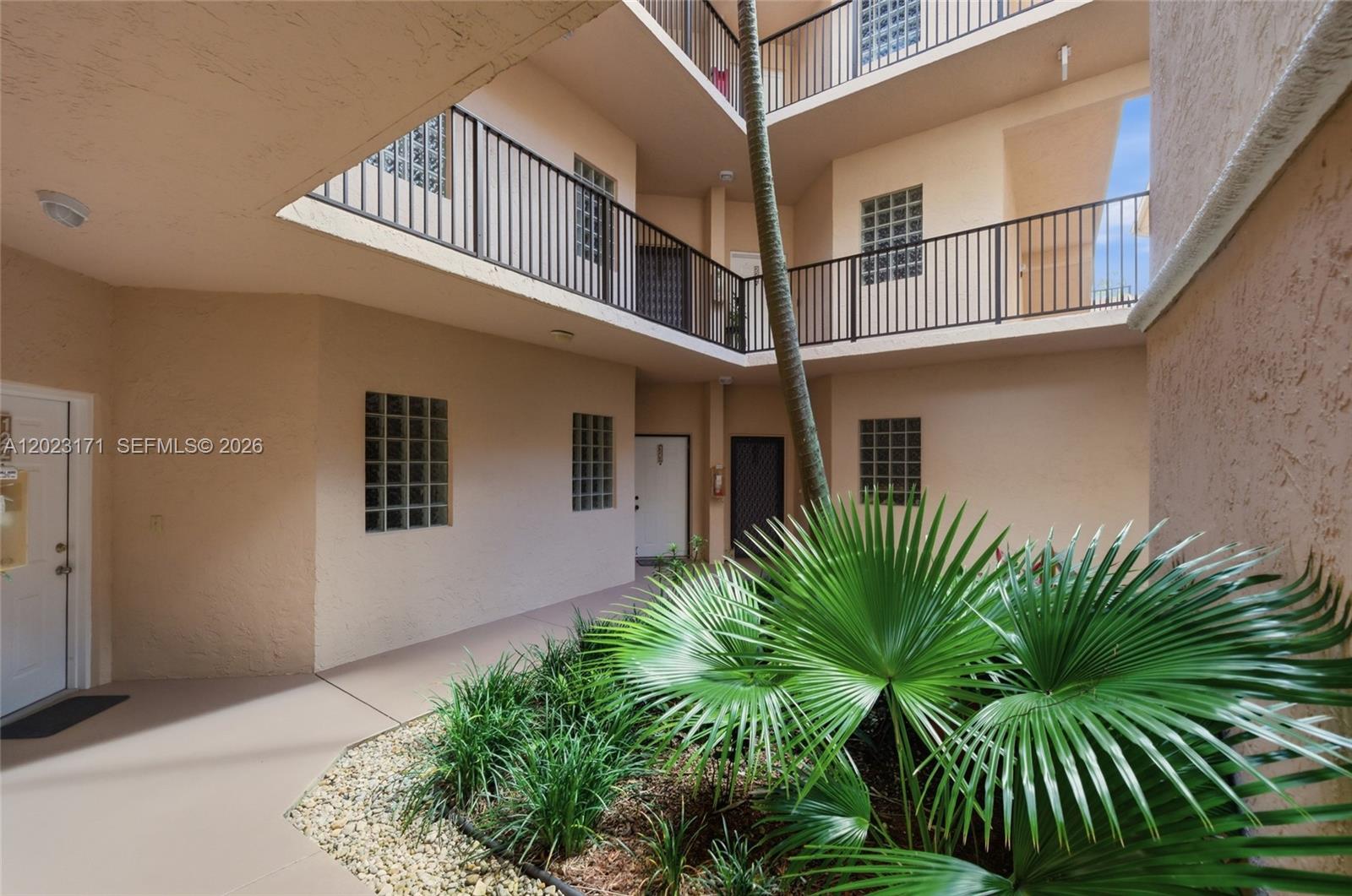 4111 Coral Tree Cir 327