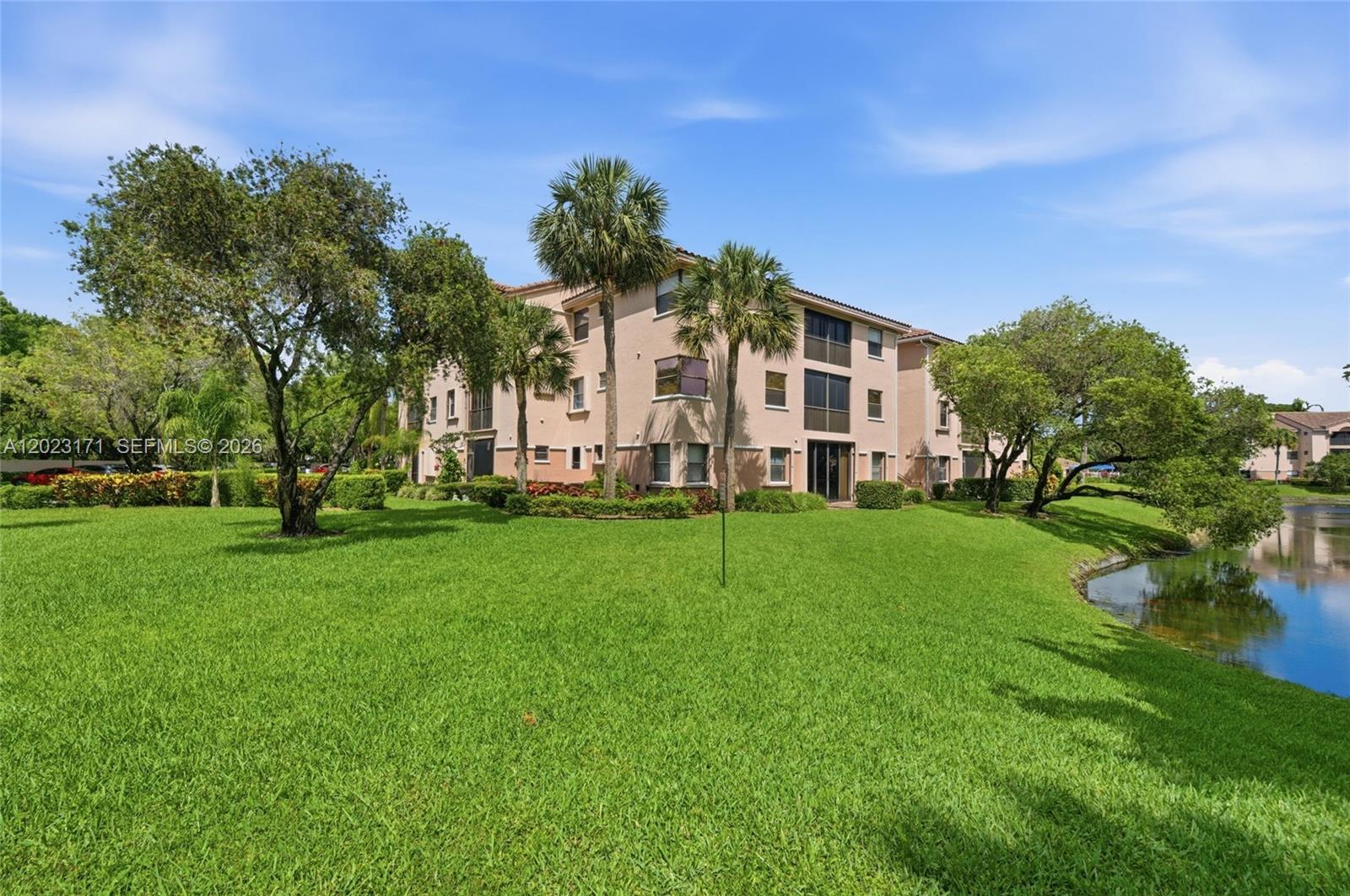 BAYVIEW VILLAGE B CONDO - Residential