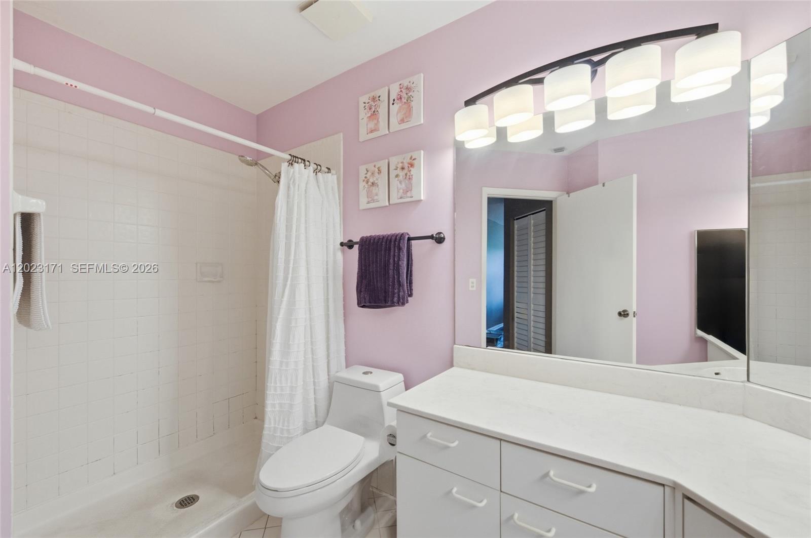 BAYVIEW VILLAGE B CONDO - Residential