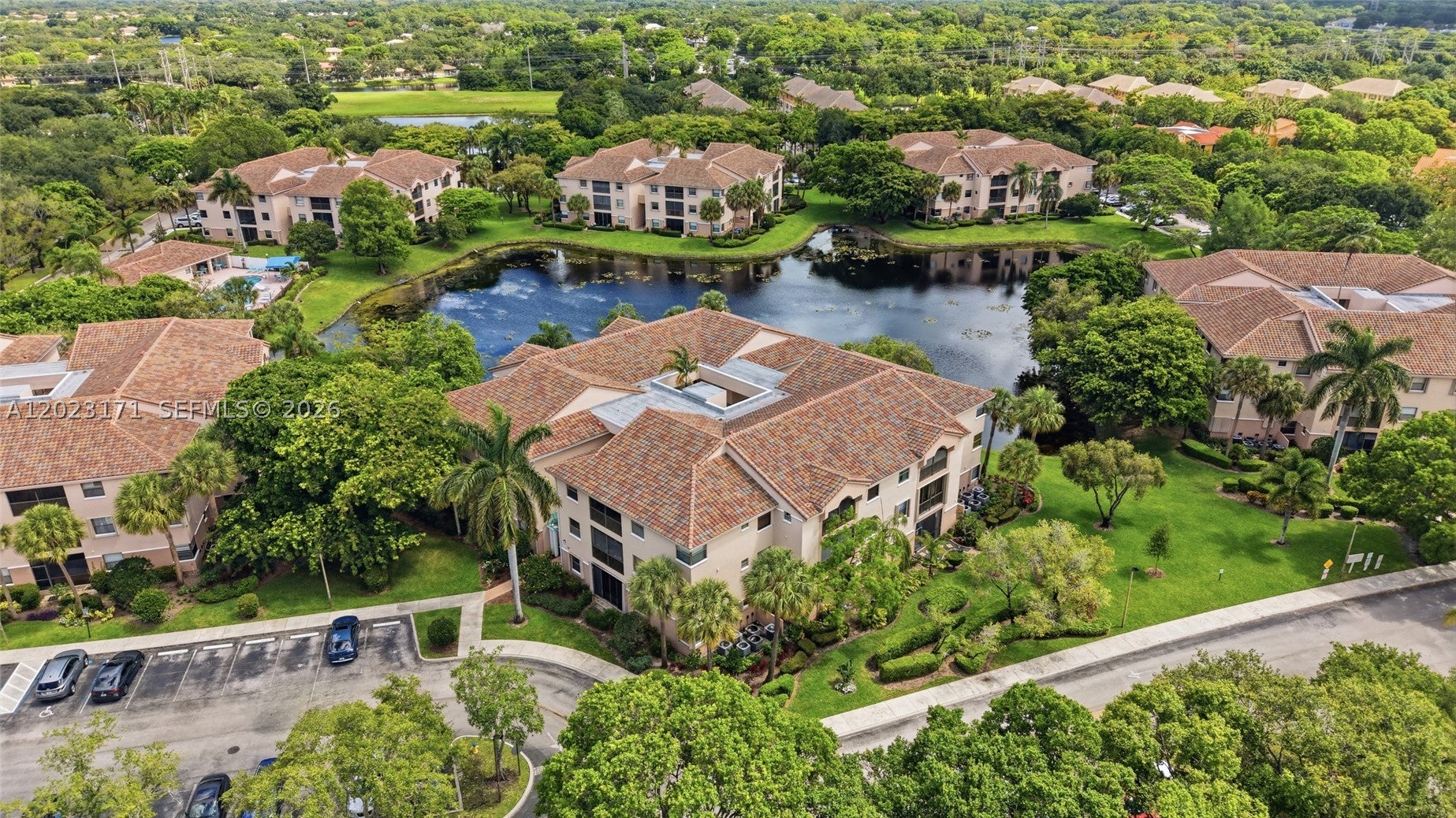 4111 Coral Tree Cir