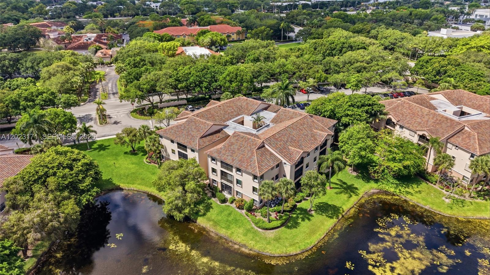 BAYVIEW VILLAGE B CONDO - Residential