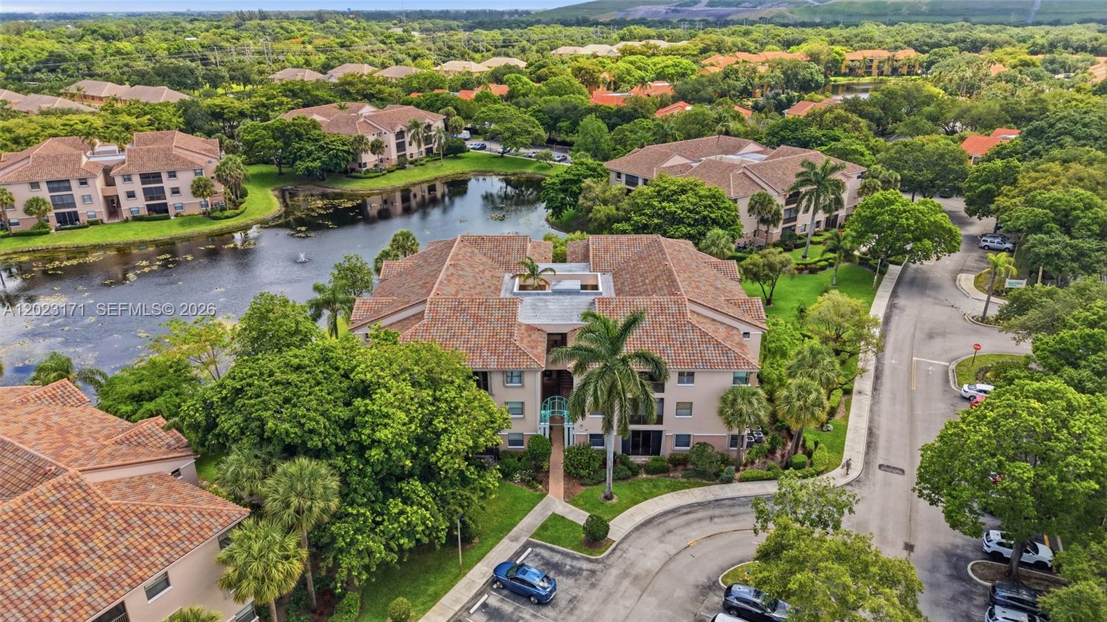 BAYVIEW VILLAGE B CONDO - Residential