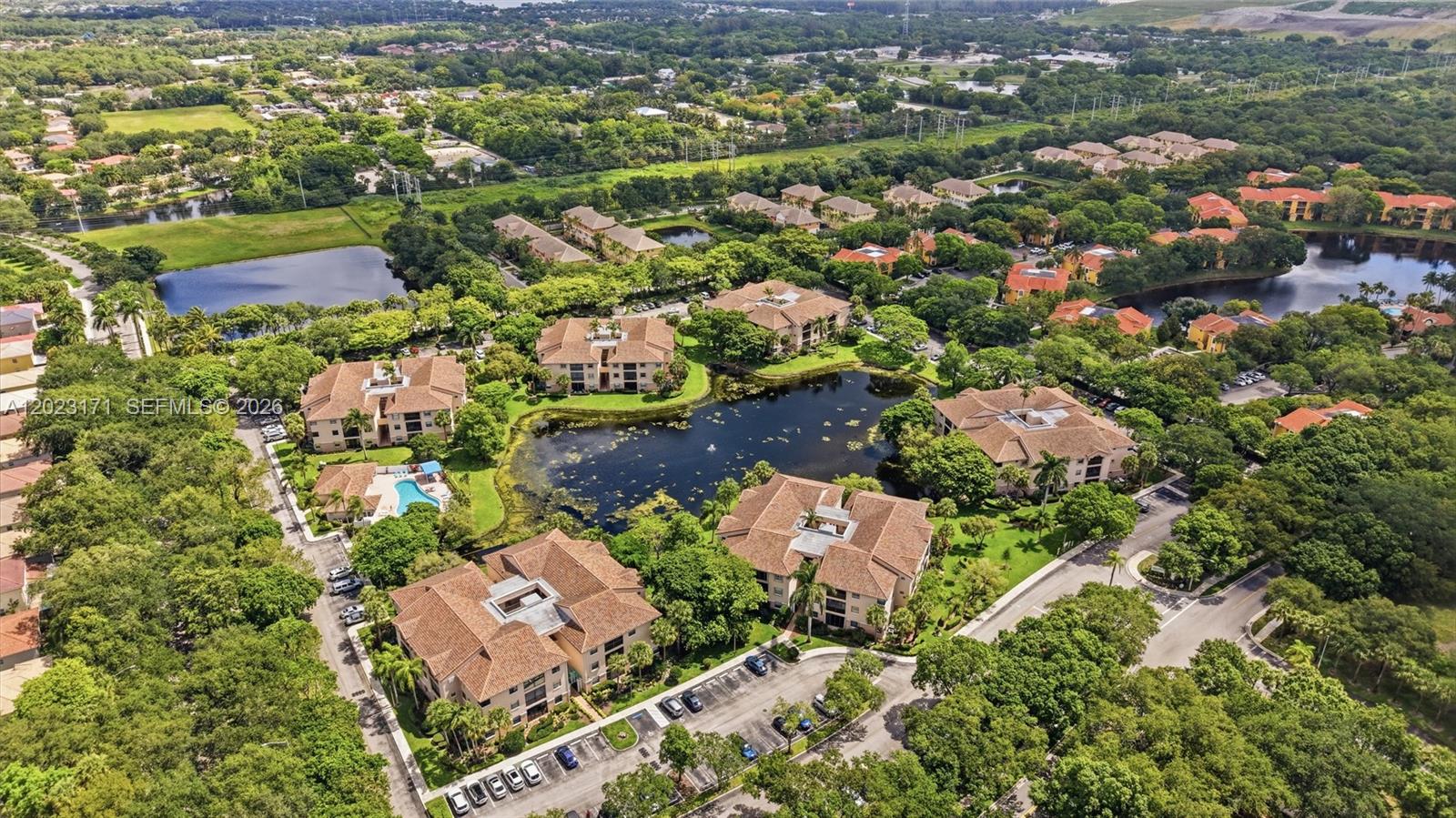BAYVIEW VILLAGE B CONDO - Residential