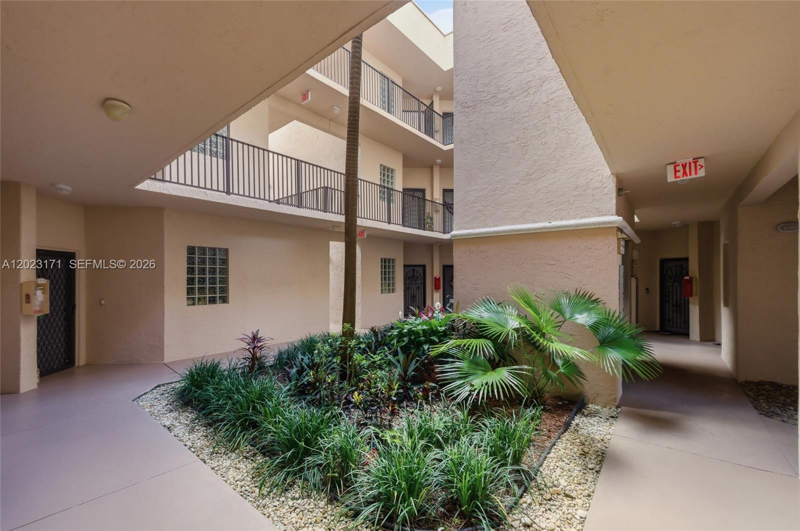 4111 Coral Tree Cir 327