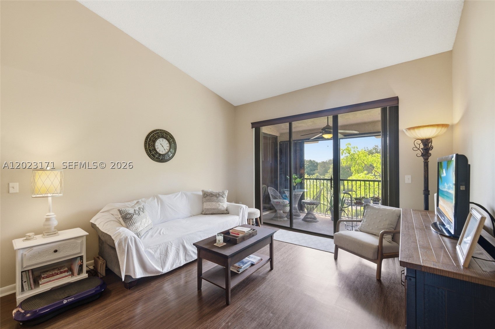 4111 Coral Tree Cir 327