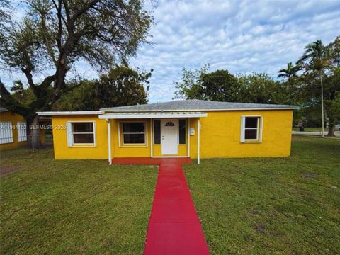 14215 NE 9th Ave 14215 North Miami FL 33161