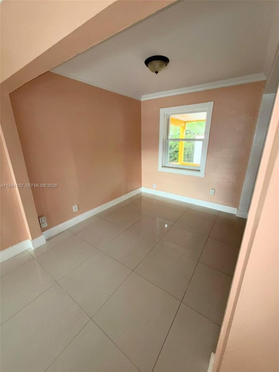 BISCAYNE HIGHLANDS - Residential Lease