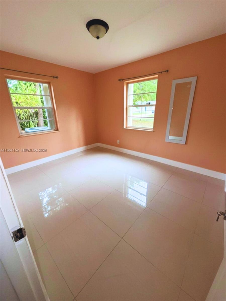 BISCAYNE HIGHLANDS - Residential Lease