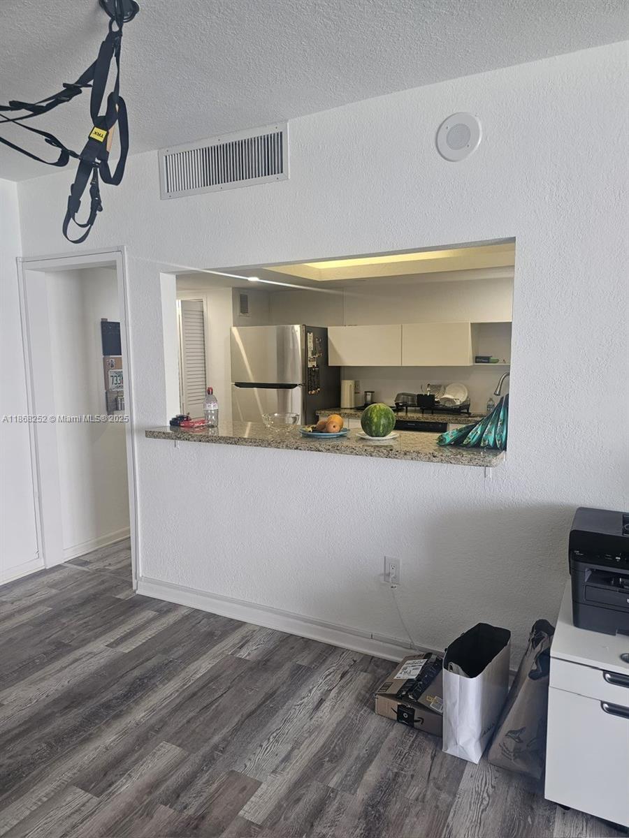 CORINTHIAN CONDO - Residential