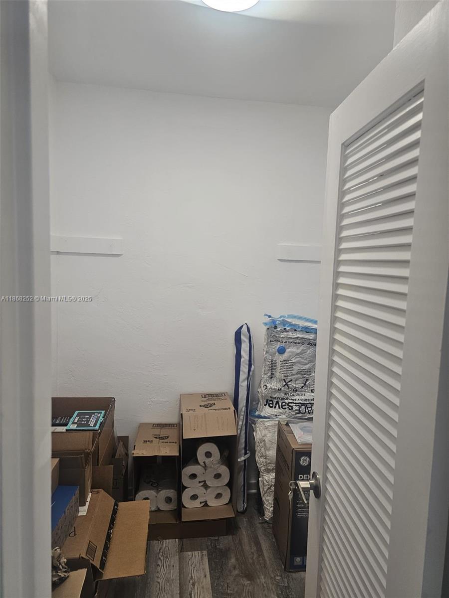 CORINTHIAN CONDO - Residential