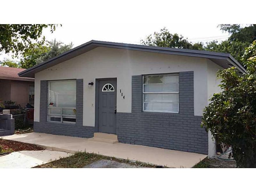 3/2 substantially remodeled. Very solid house perfect starter house or for savvy investor. Very solid construction. New kitchen, new floor, new bathroom. The roof is in perfect condition. Will go very fast, up coming neighborhood with school and easy acce ss to main road.