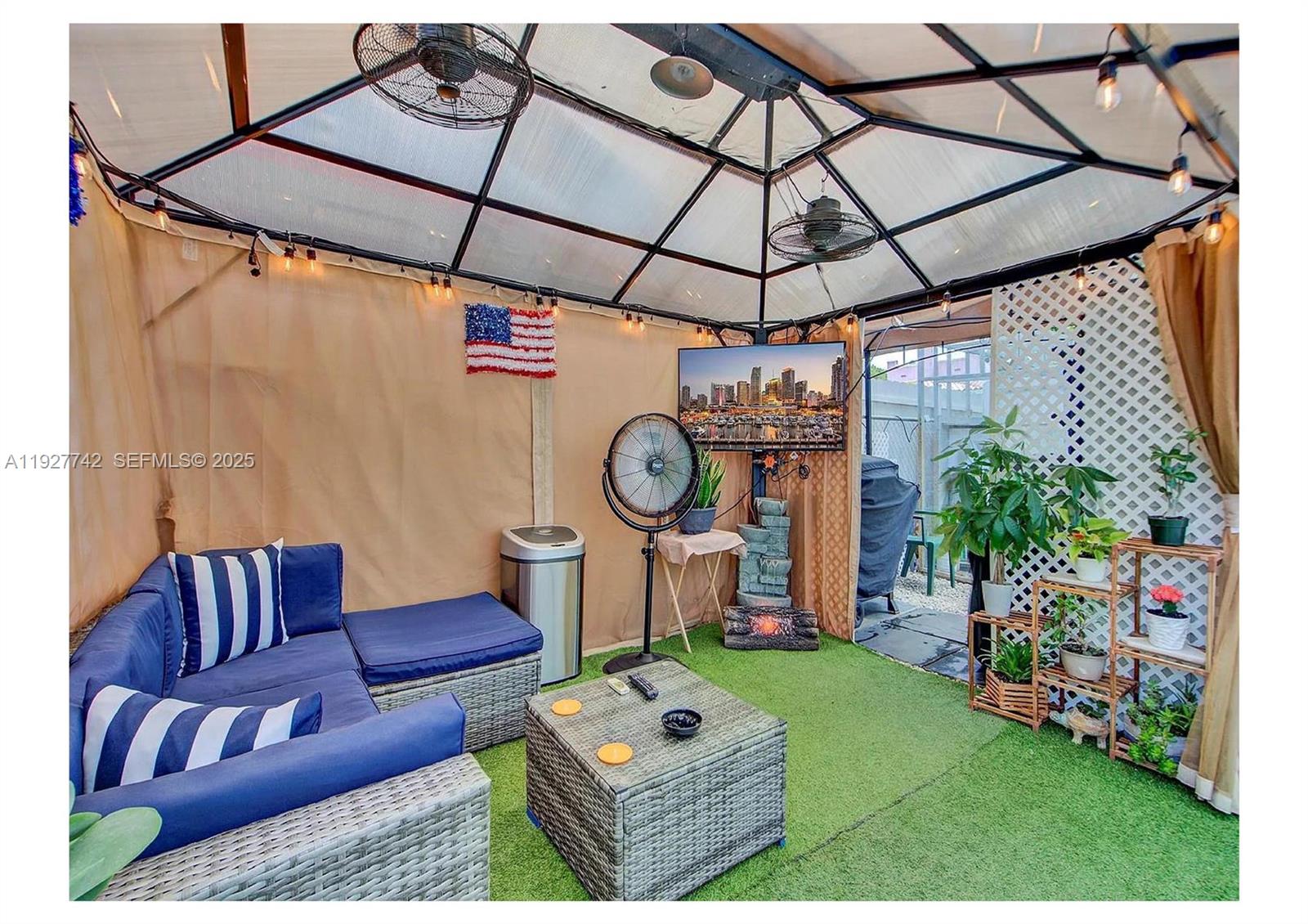 CAROLINA HEIGHTS 2ND SEC - Residential Income