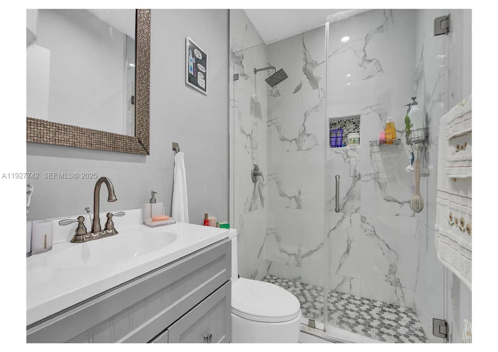 CAROLINA HEIGHTS 2ND SEC - Residential Income