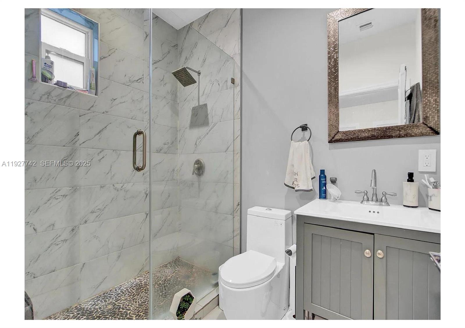 CAROLINA HEIGHTS 2ND SEC - Residential Income