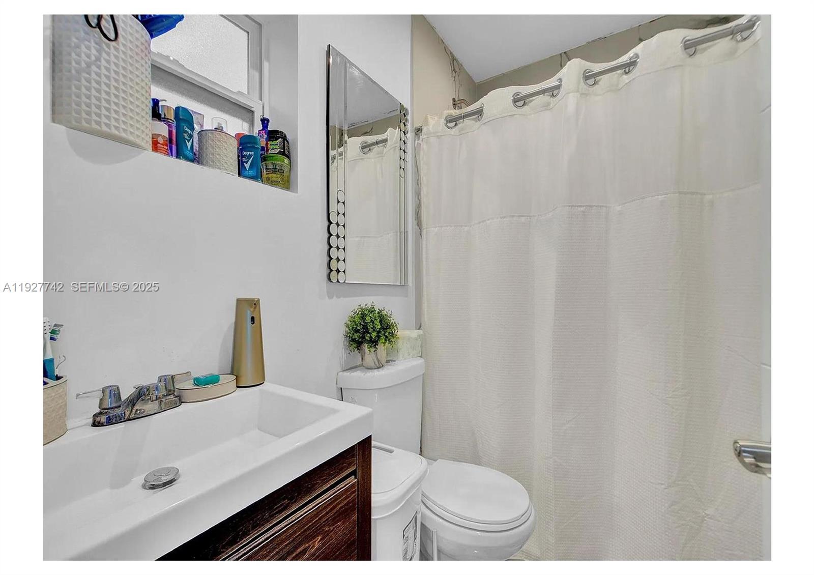 CAROLINA HEIGHTS 2ND SEC - Residential Income