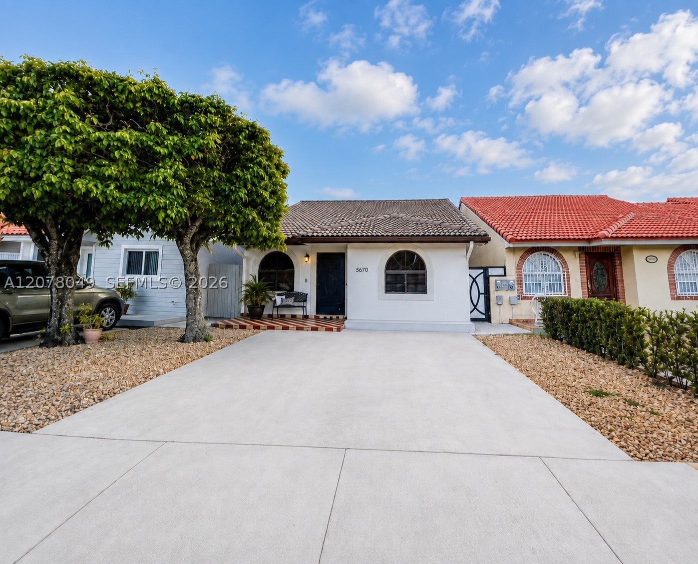 5670 W 20th Ct
