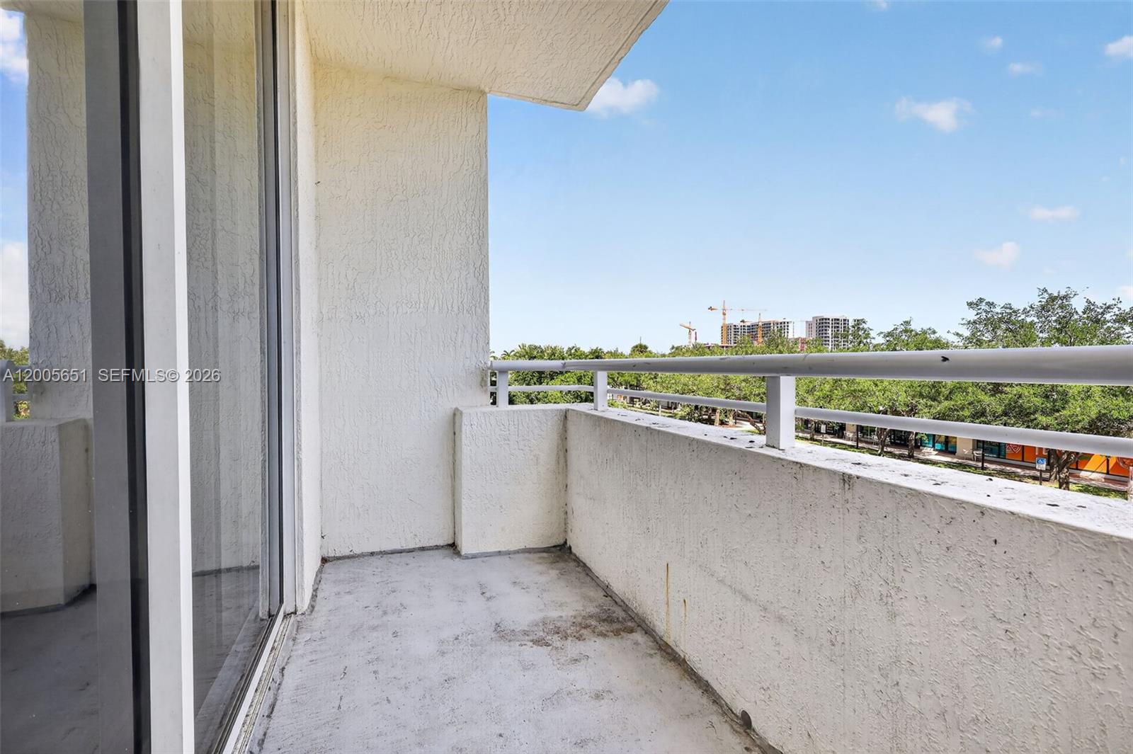 VENTURE AT AVENTURA WEST - Residential