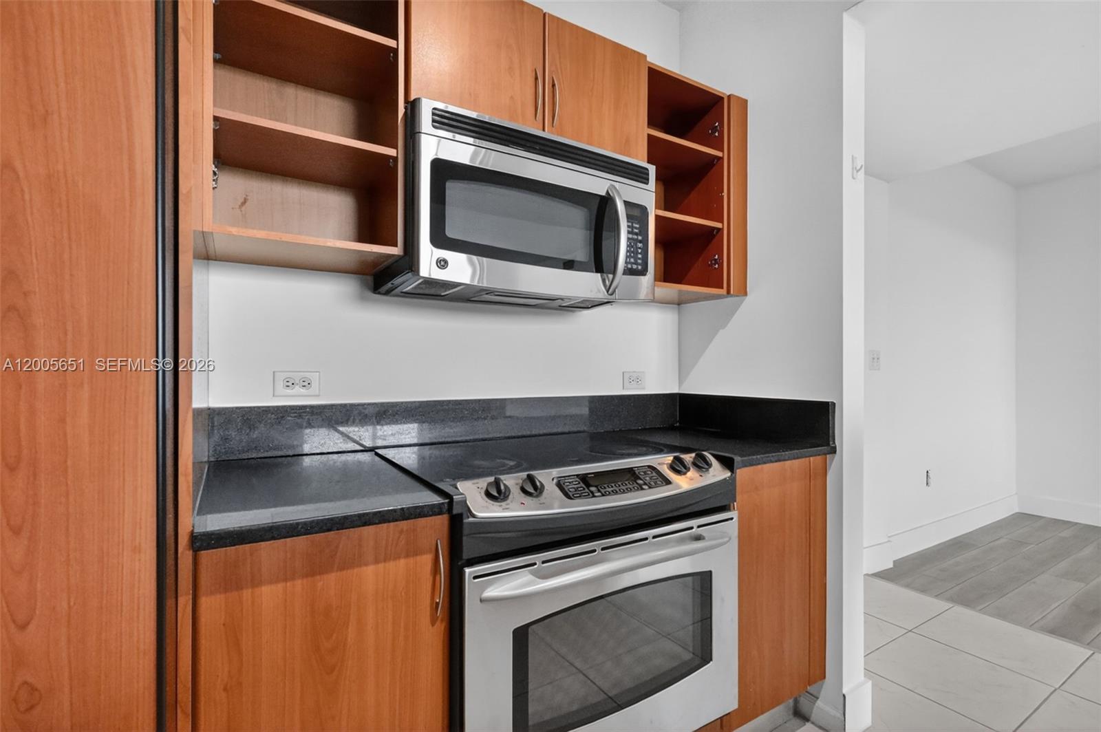 VENTURE AT AVENTURA WEST - Residential