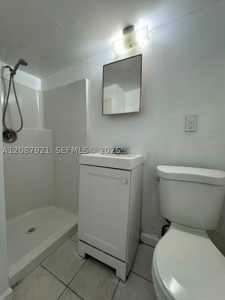 25 SW 10th St 11