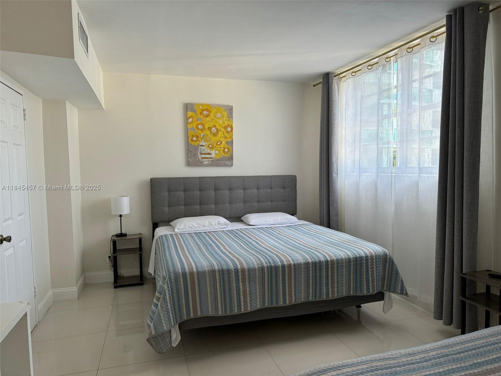 3901 S Ocean Dr 3U, Hollywood, FL, 33019/$390,000 2 3901 S Ocean Dr 3U