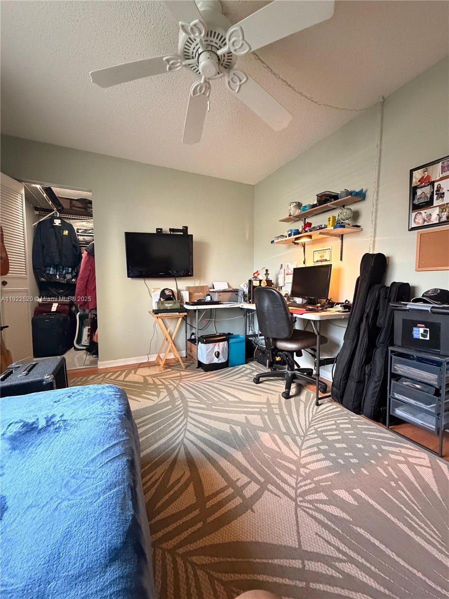 PINE RIDGE SOUTH IV CONDO - Residential