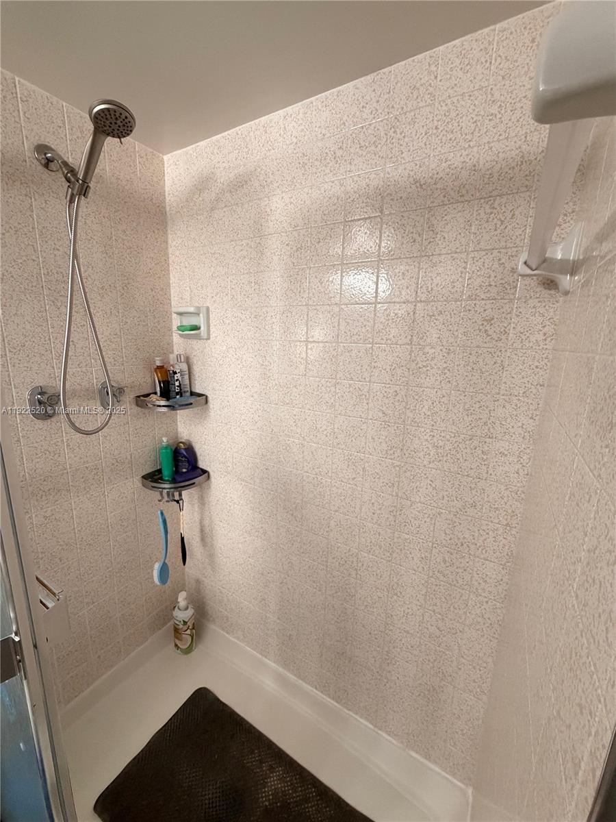 PINE RIDGE SOUTH IV CONDO - Residential