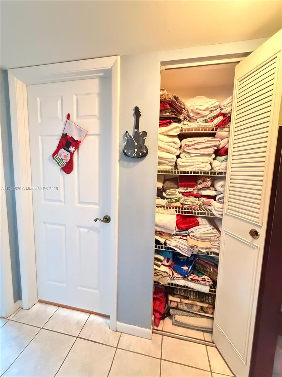 PINE RIDGE SOUTH IV CONDO - Residential