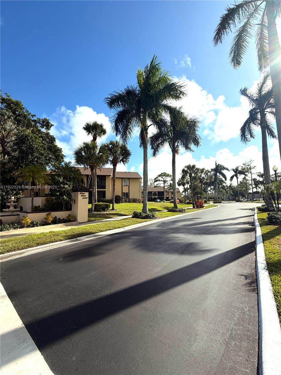 PINE RIDGE SOUTH IV CONDO - Residential