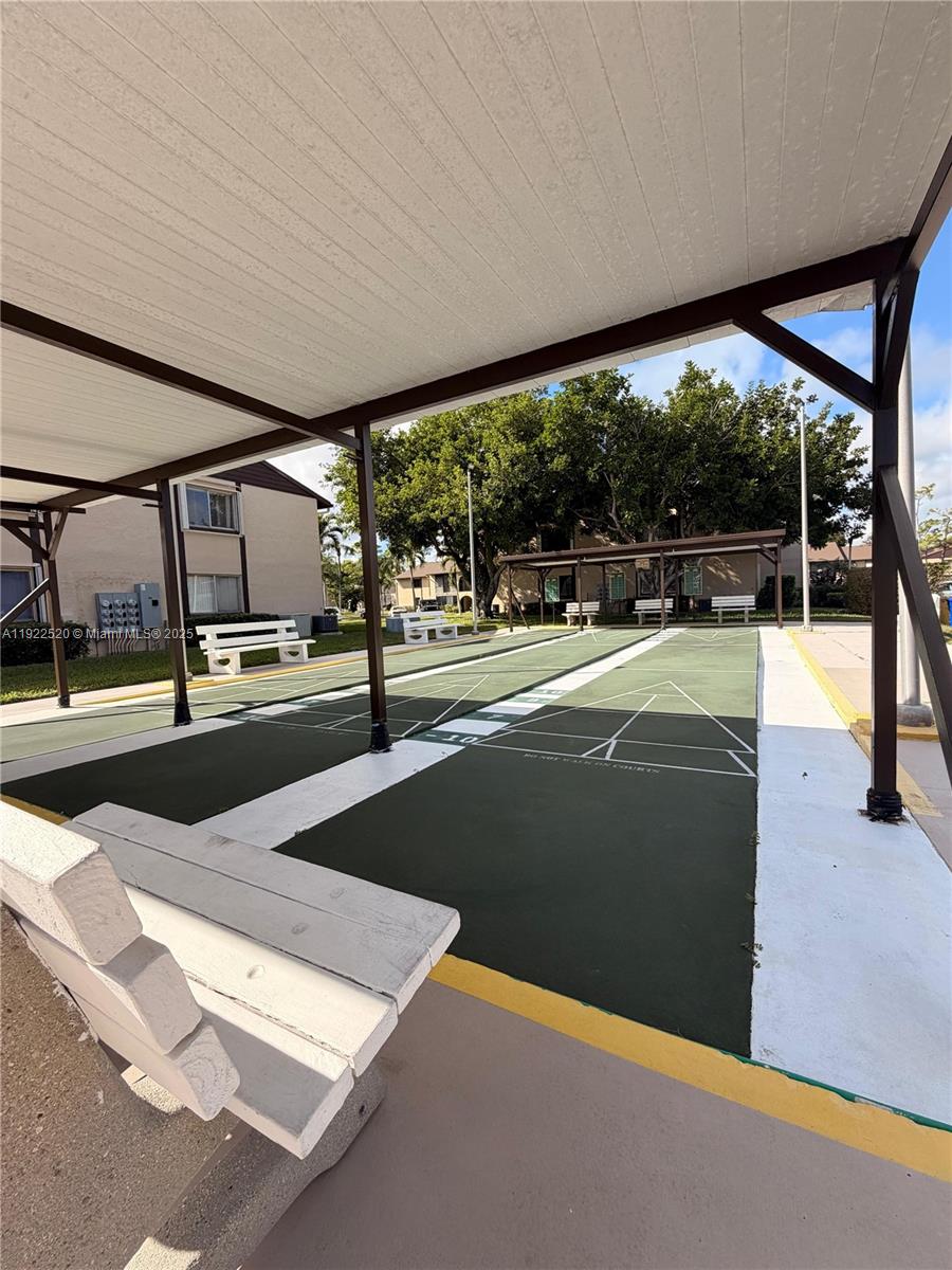 PINE RIDGE SOUTH IV CONDO - Residential